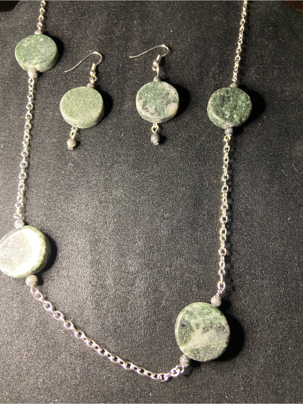 Genuine Gemstone Green Stone Disc Necklace & Earrings Set - Handmade Unbranded